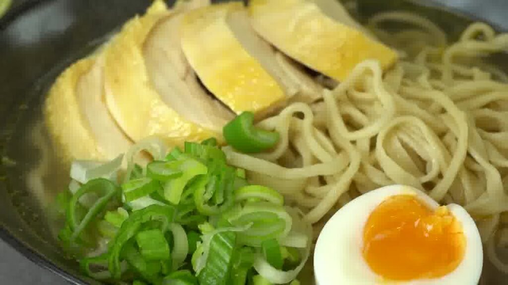 (Easy and Healthy) Asian Noodle Soup